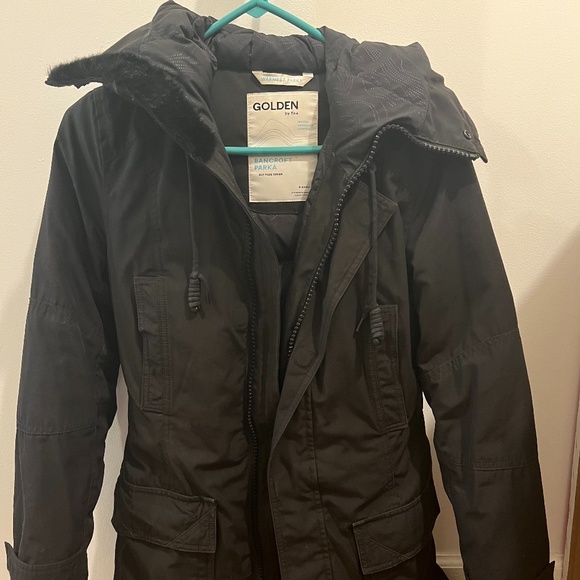 Aritzia TNA Golden Bancroft Goose Down Parka in Black - Picture 2 of 4